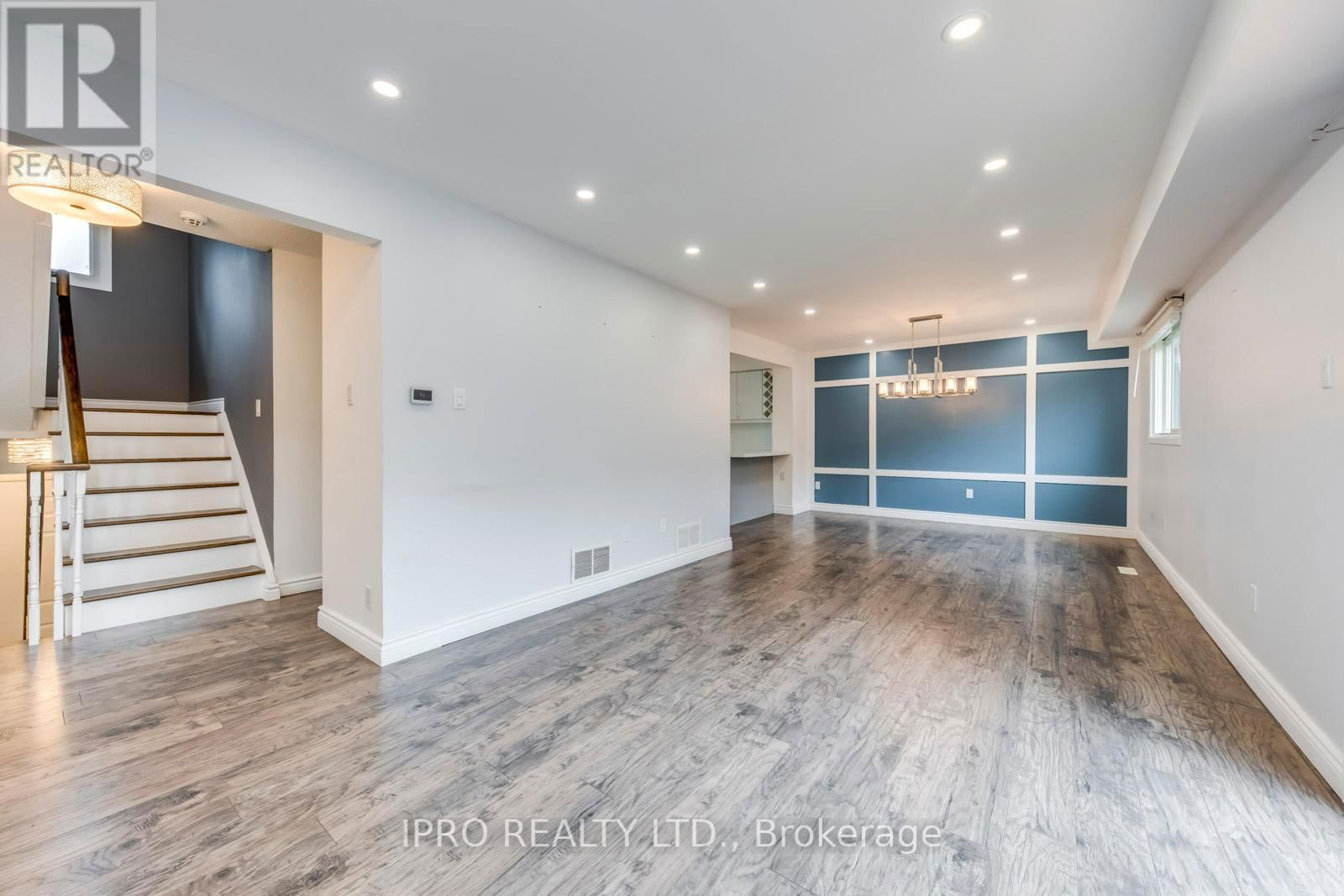 7 WRIGHT CRESCENT Image 14