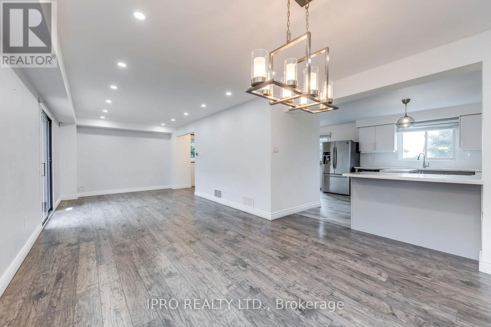 7 WRIGHT CRESCENT Image 21