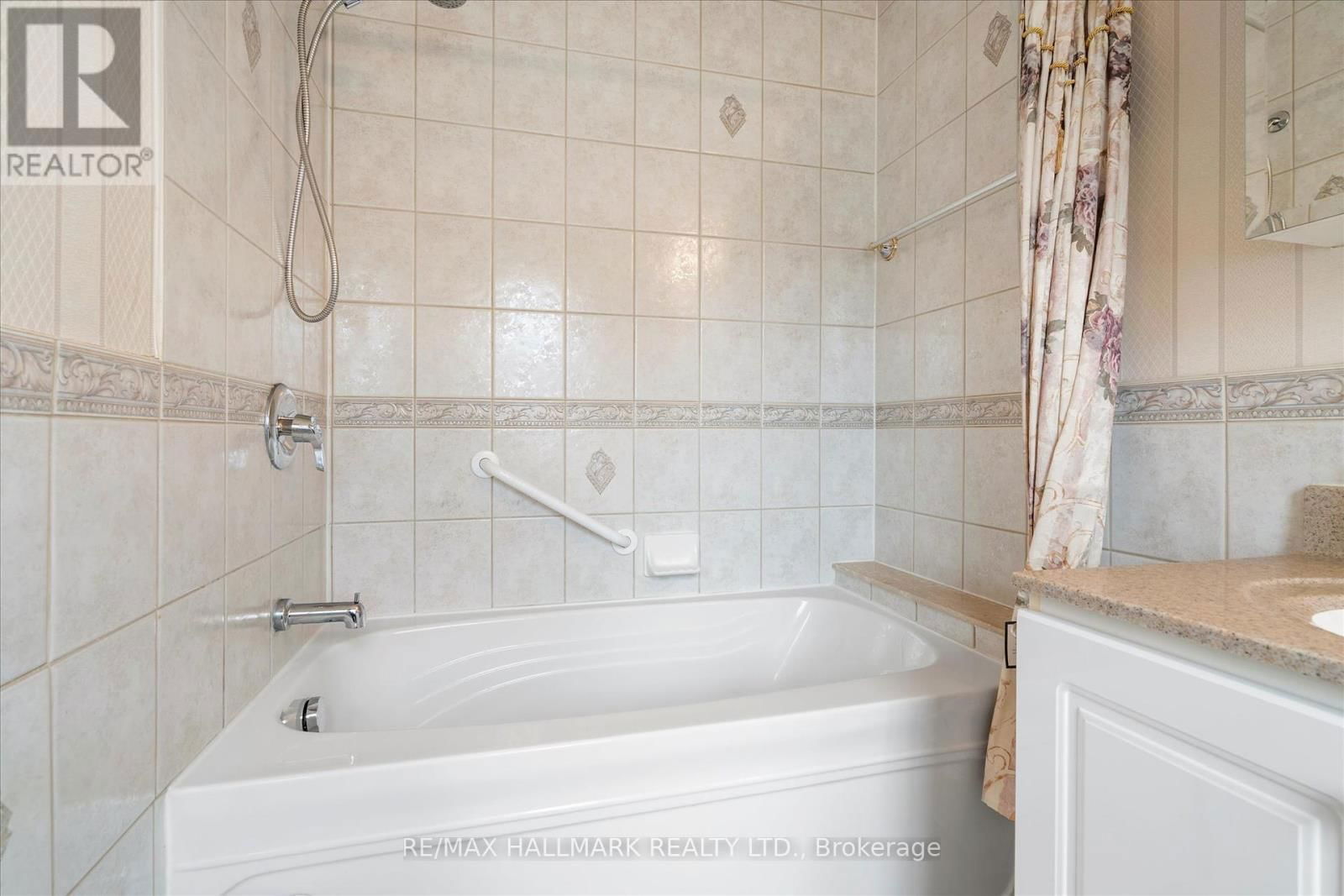 39 SHELDONBURY CRESCENT Image 28