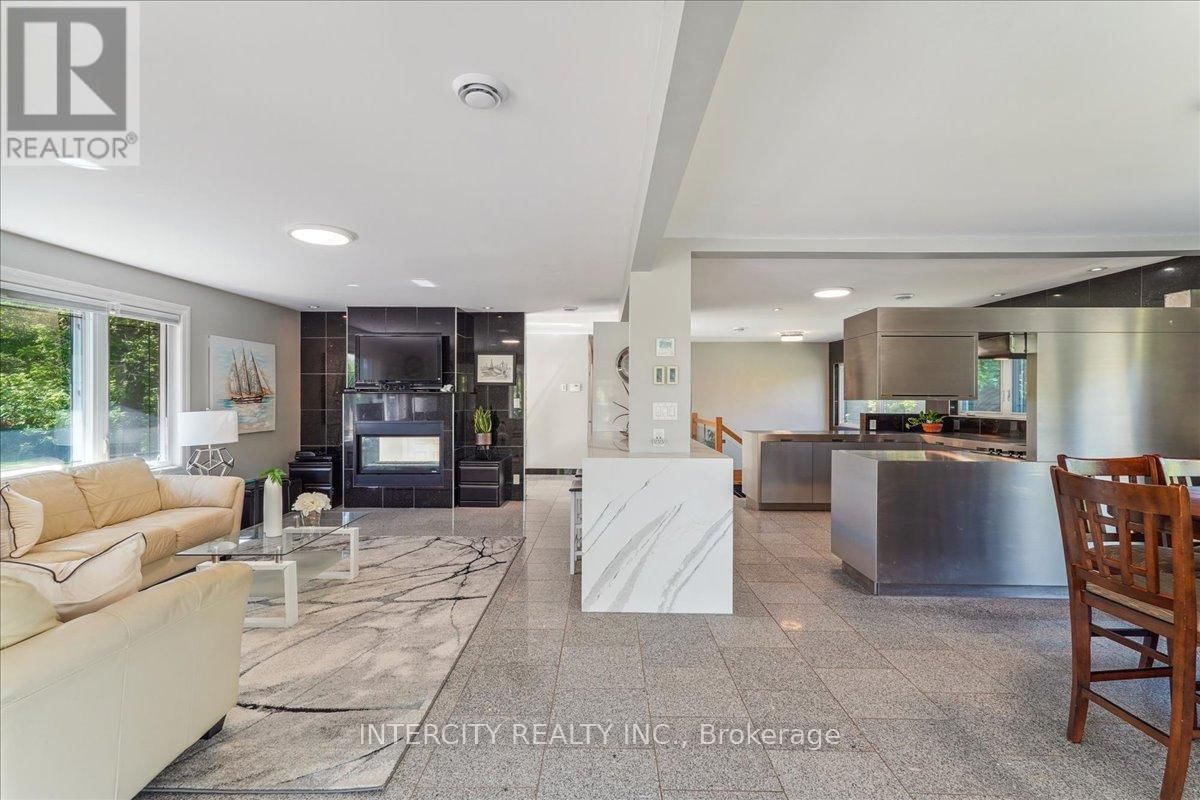 3505 COCHRANE STREET Image 12