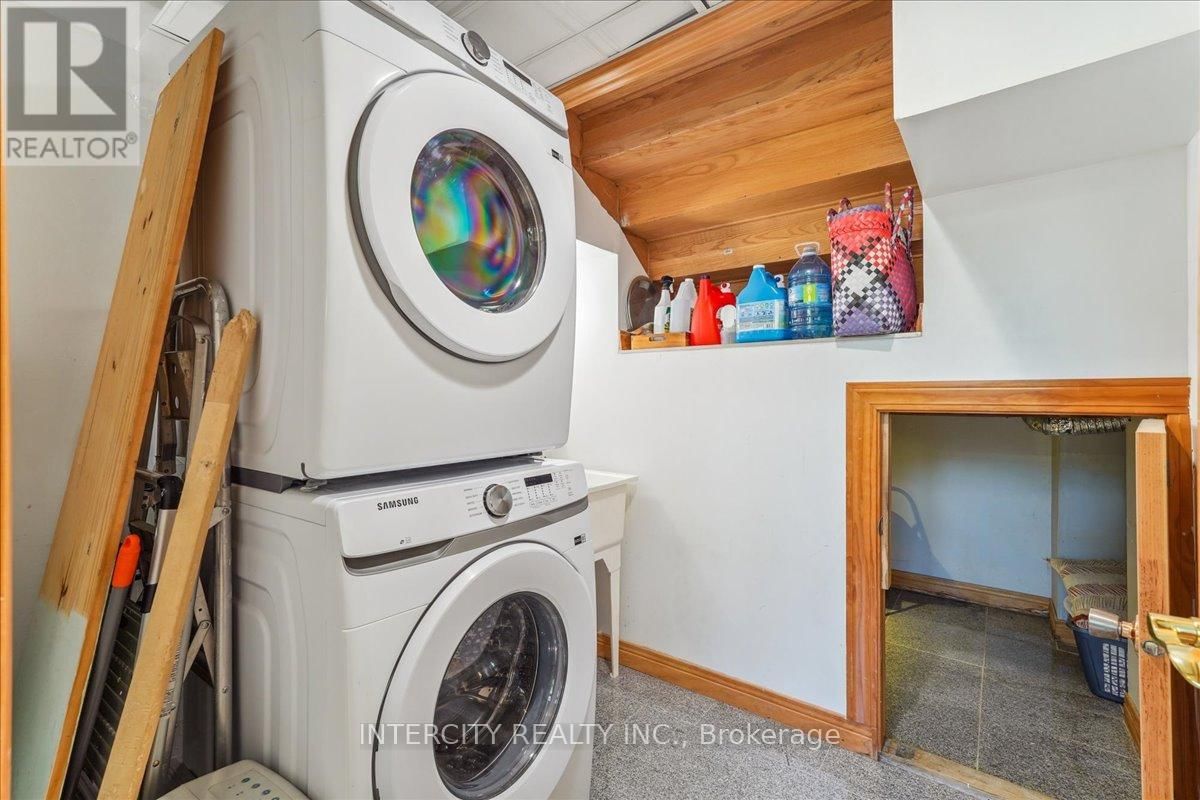 3505 COCHRANE STREET Image 32