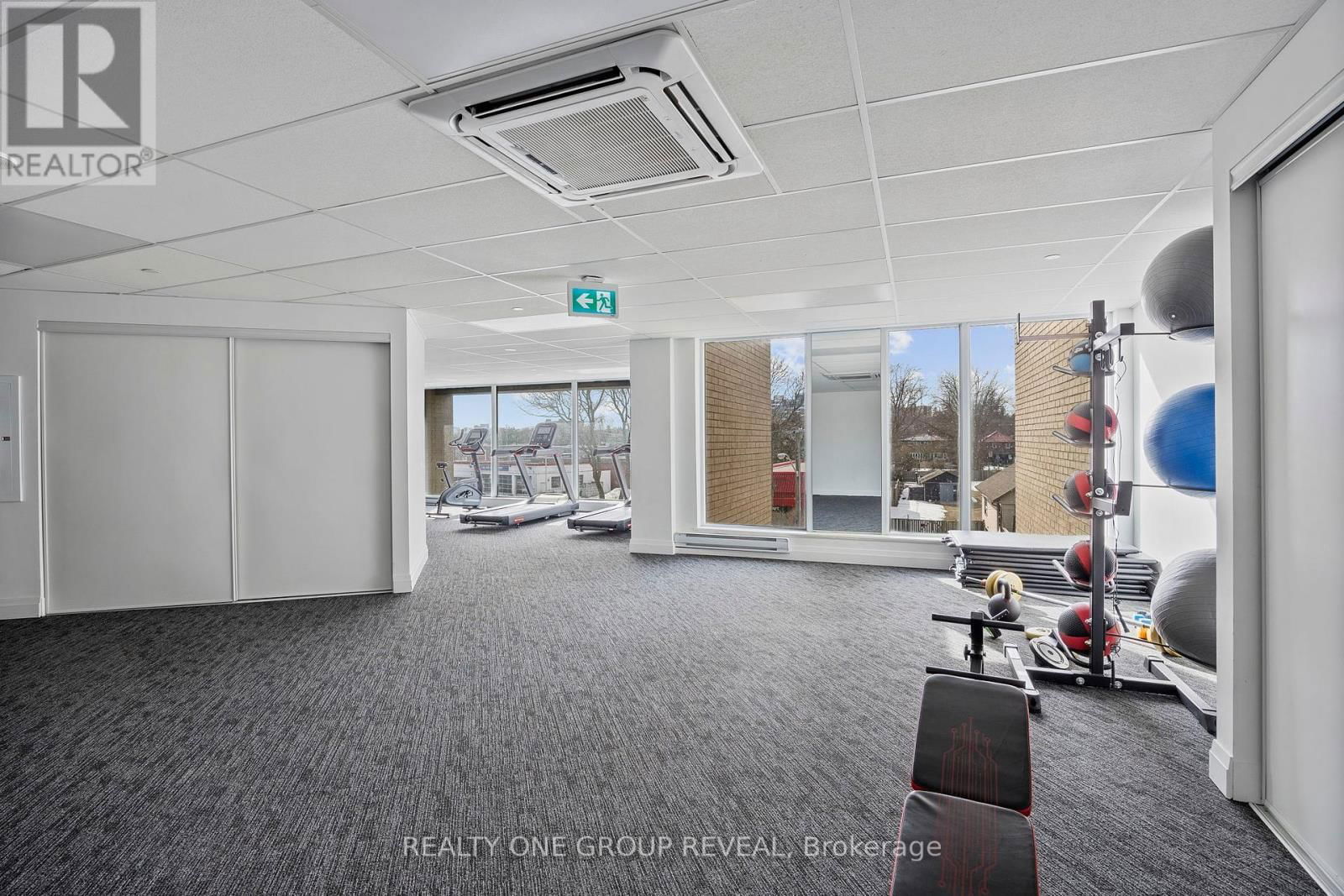 313 - 1 FALAISE ROAD Image 25