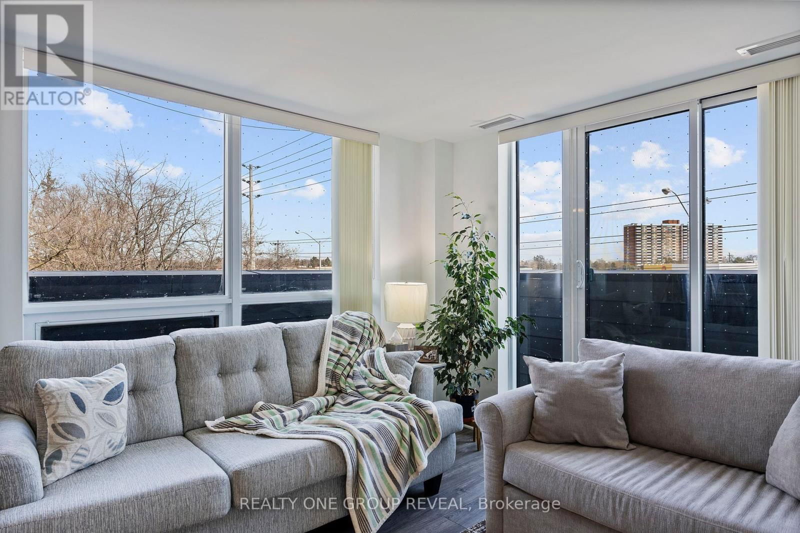 313 - 1 FALAISE ROAD Image 7
