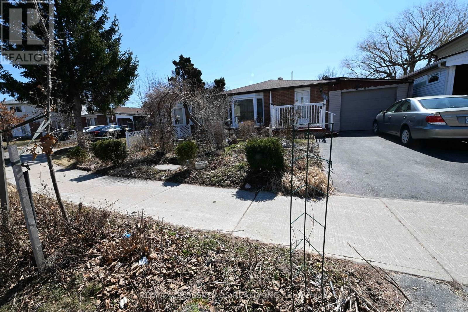 41 GEMSHAW CRESCENT Image 16