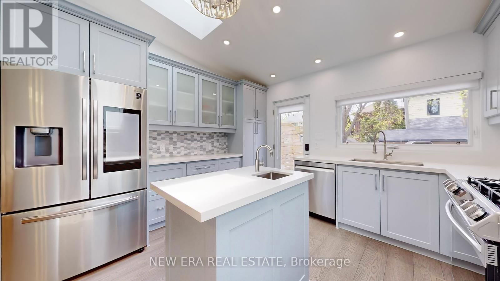 34 KIMBOURNE AVENUE Image 15