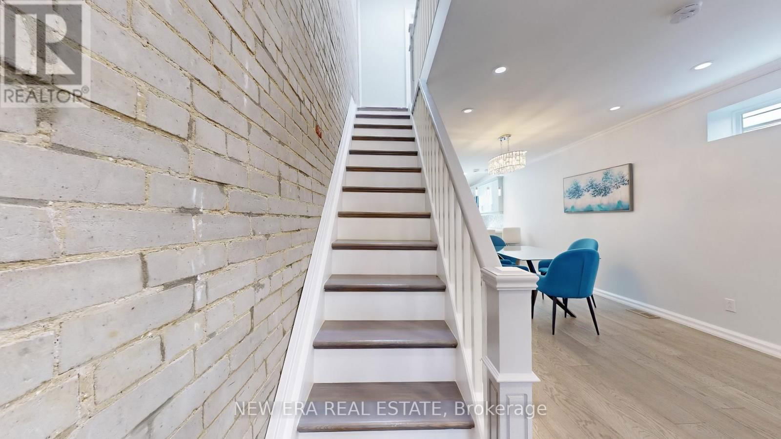34 KIMBOURNE AVENUE Image 17