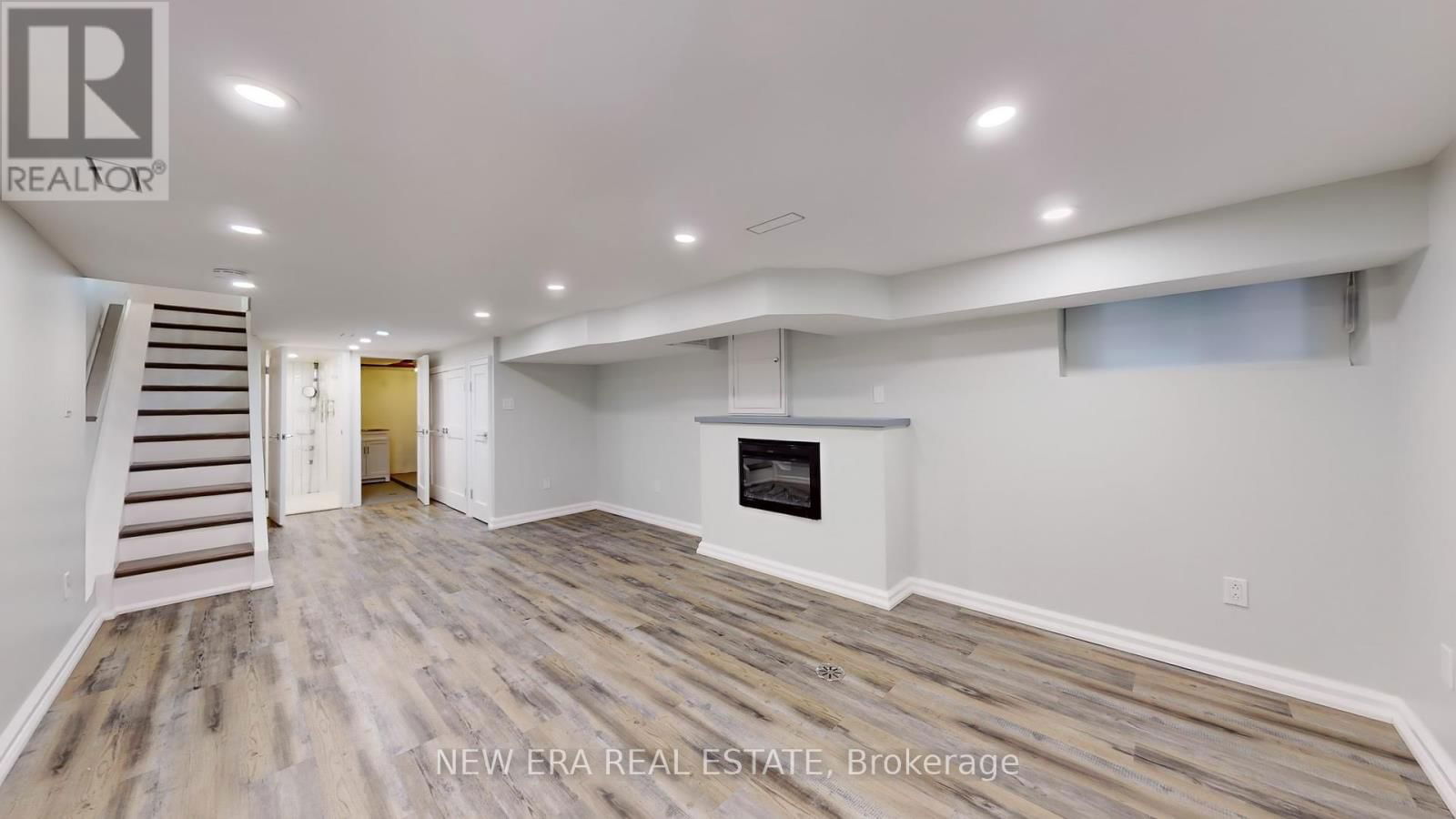 34 KIMBOURNE AVENUE Image 28