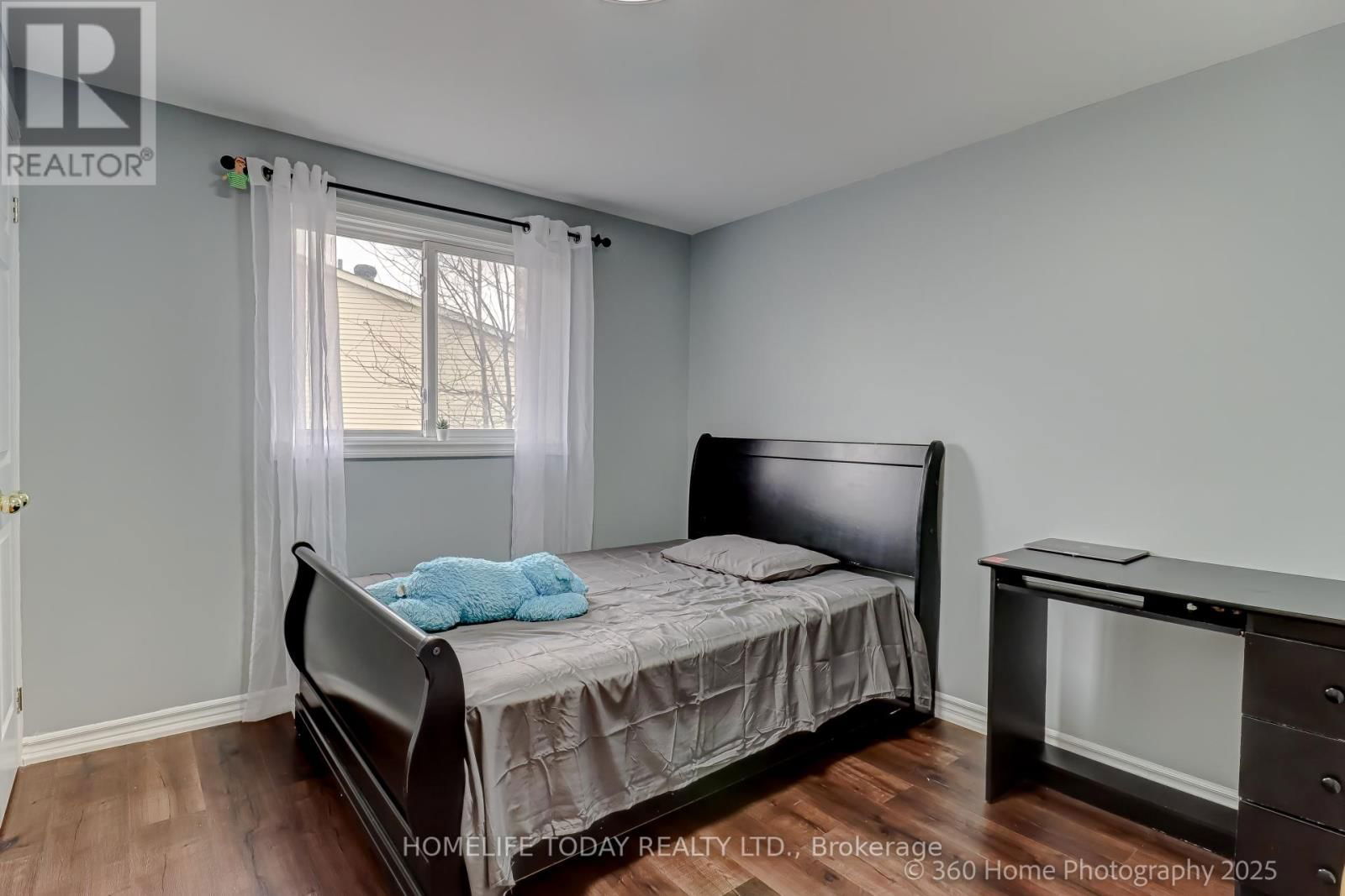 28 LONGSWORD DRIVE Image 19