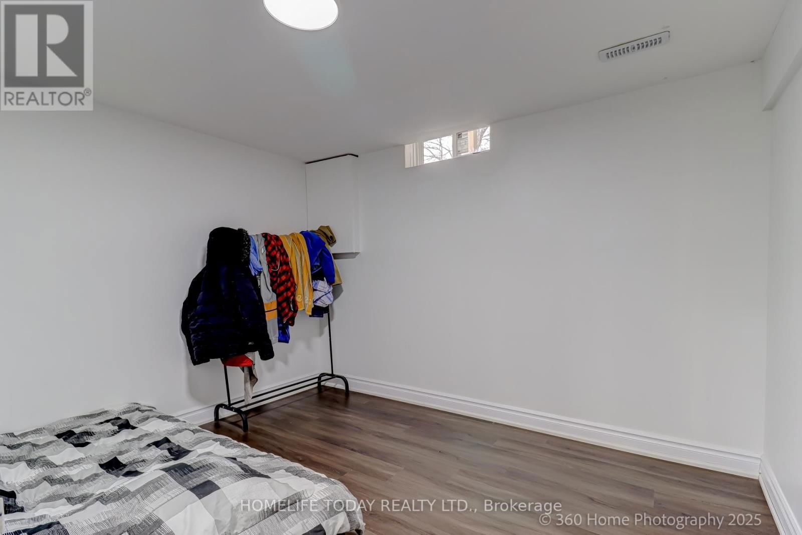 28 LONGSWORD DRIVE Image 24
