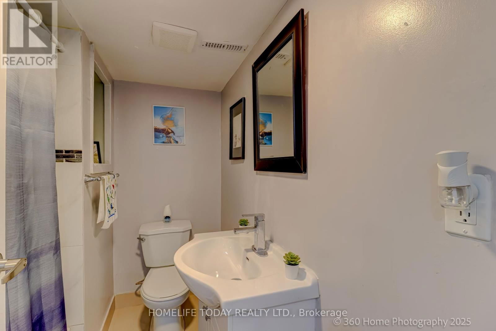 28 LONGSWORD DRIVE Image 25