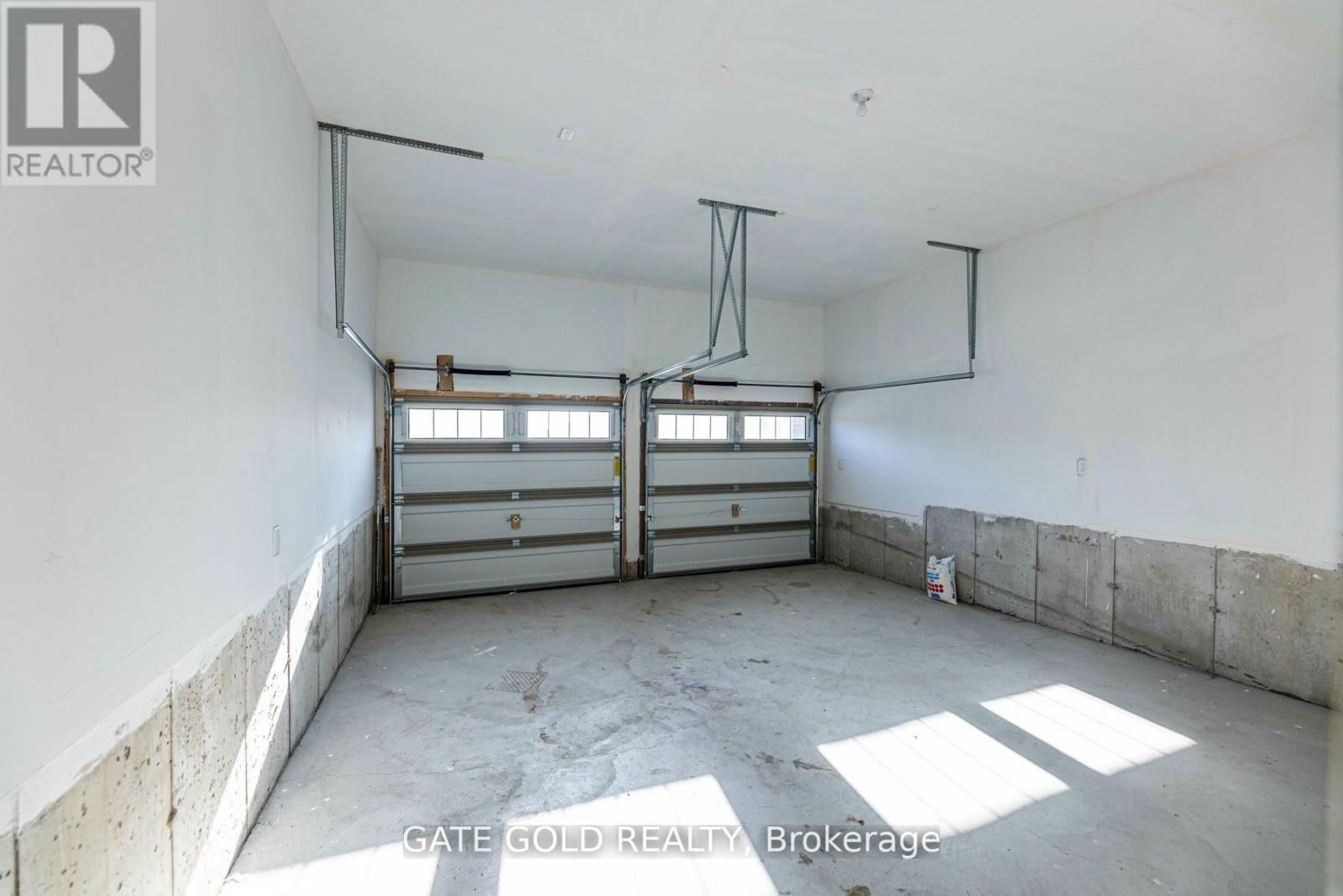 861 REXTON DRIVE Image 12