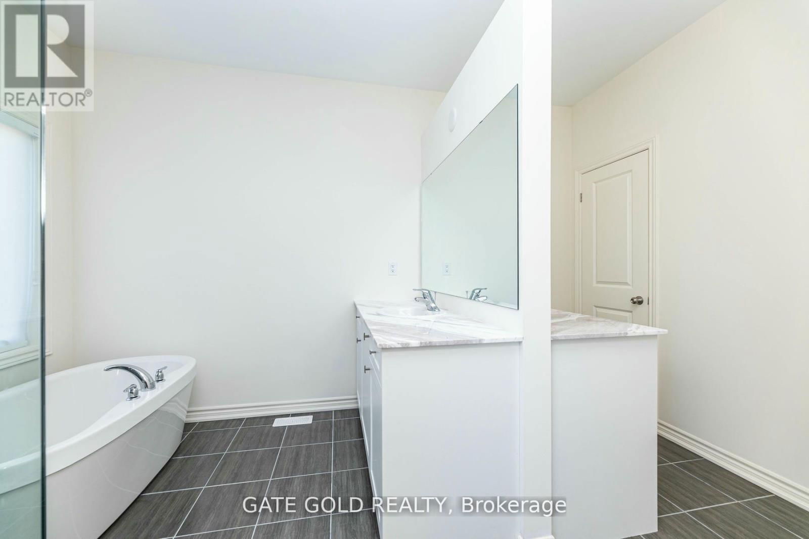 861 REXTON DRIVE Image 5