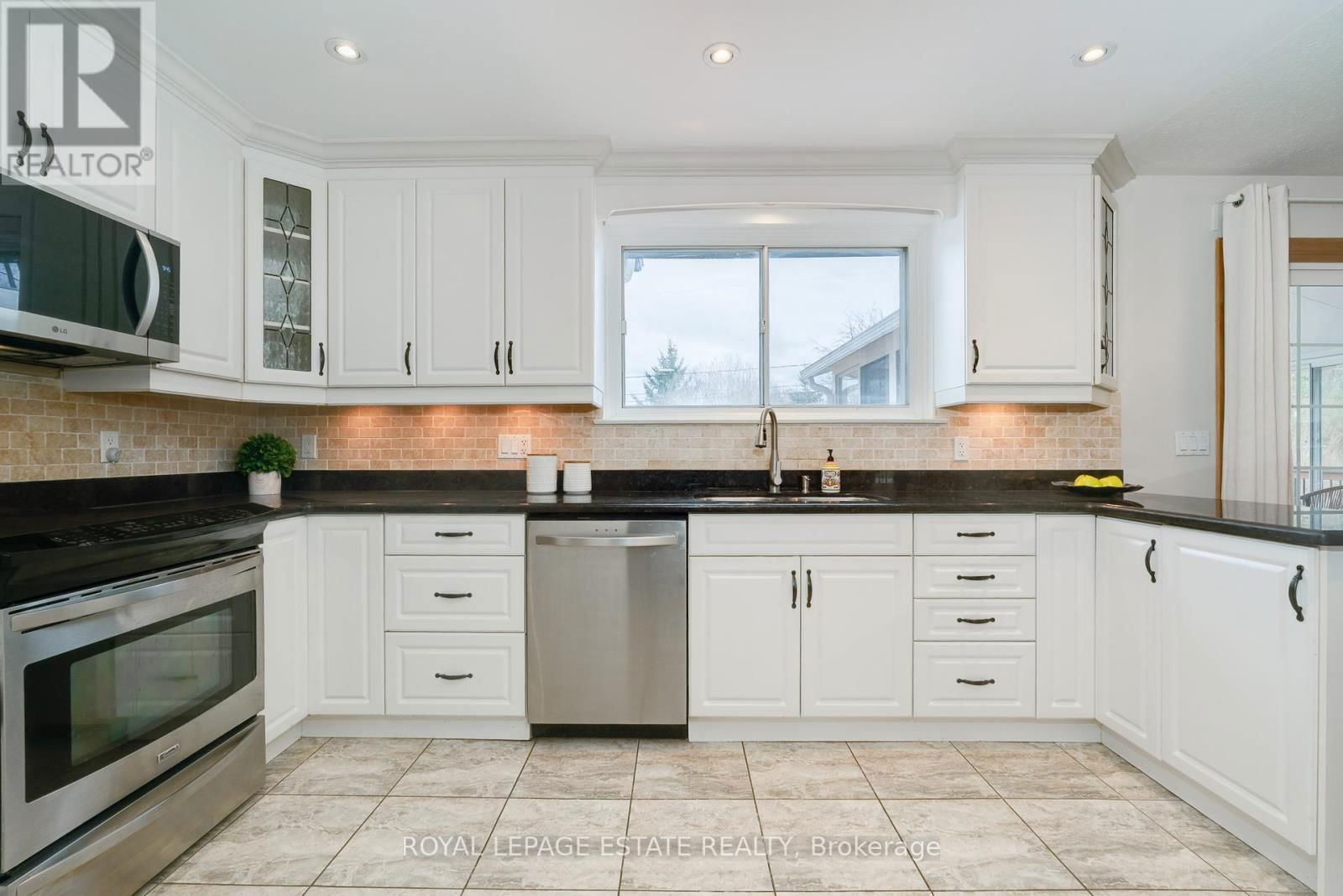 33 BURRELLS ROAD Image 11
