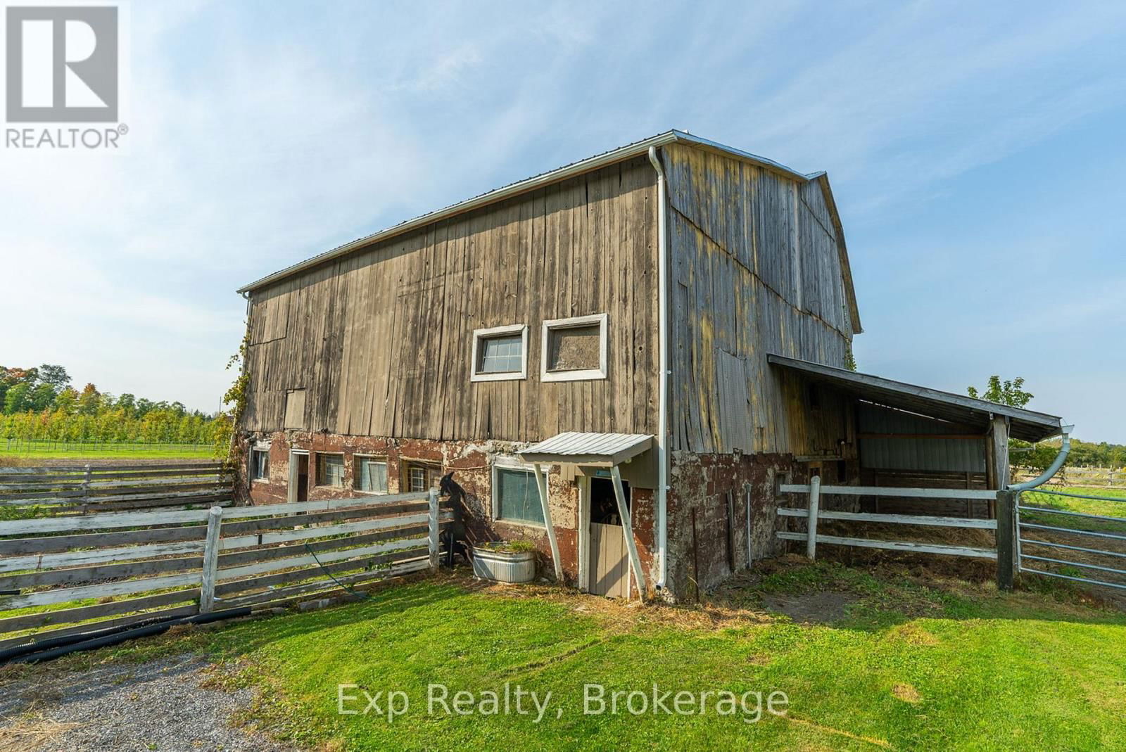 772 TOWNLINE ROAD WEST Image 24