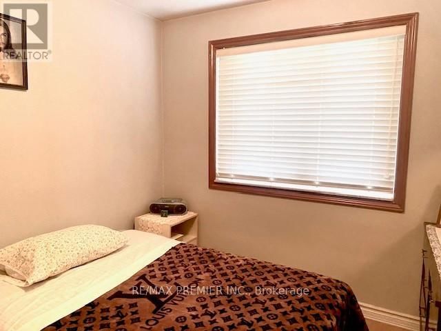20 BILLINGSGATE CRESCENT Image 12