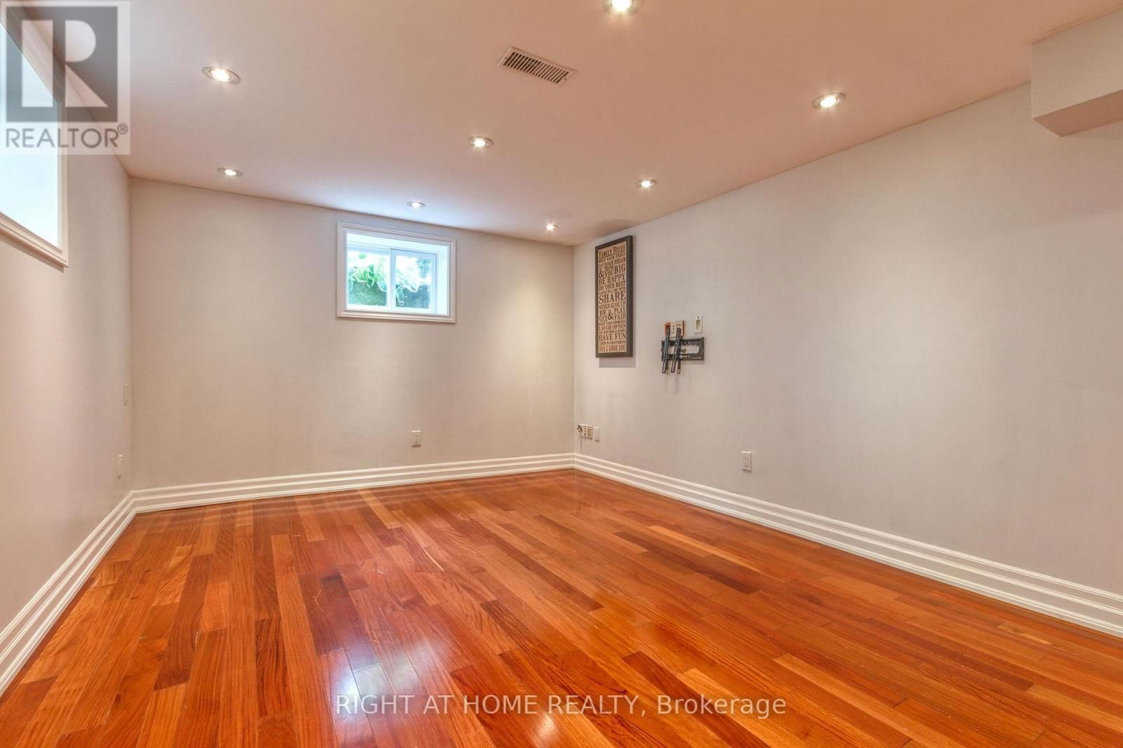 101 EASTVILLE AVENUE Image 21