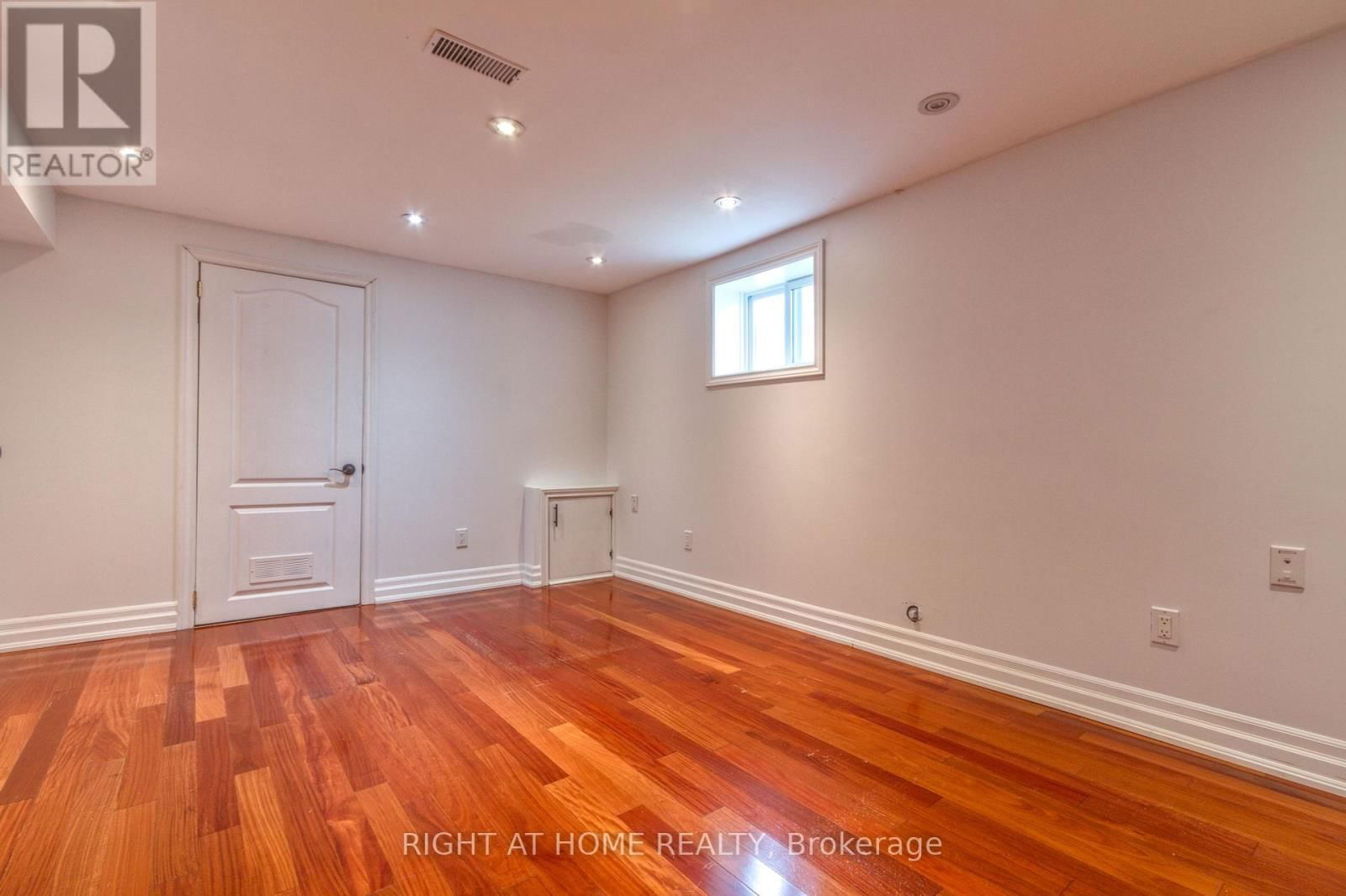101 EASTVILLE AVENUE Image 23