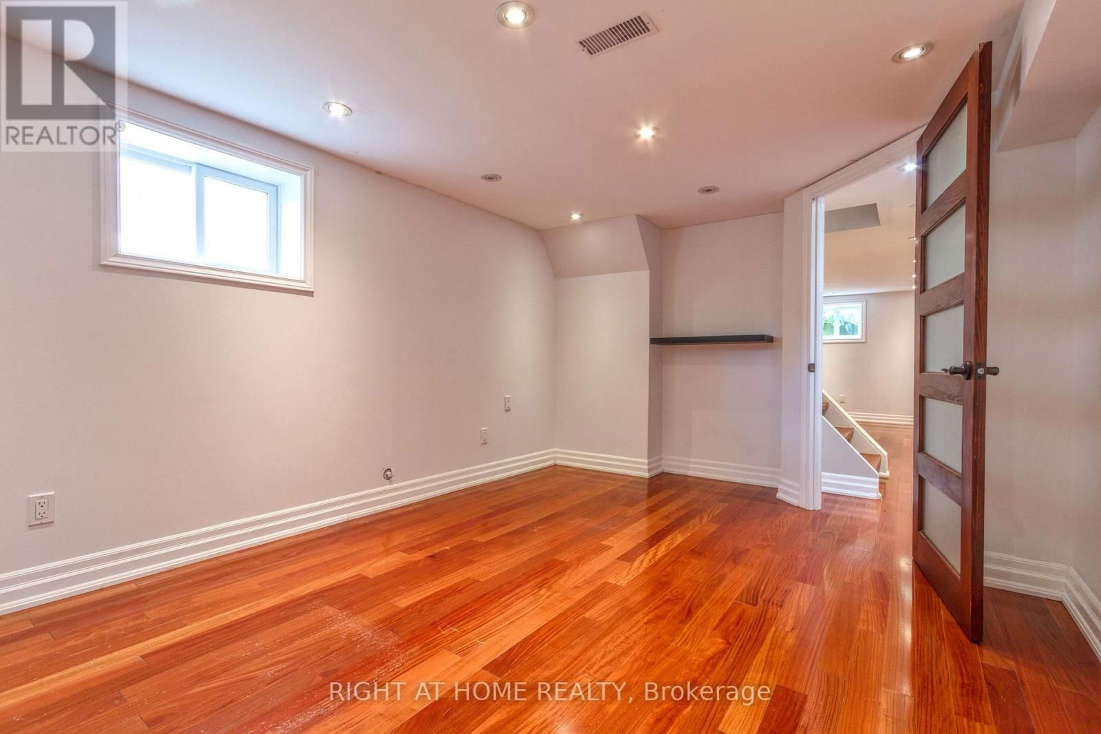 101 EASTVILLE AVENUE Image 24