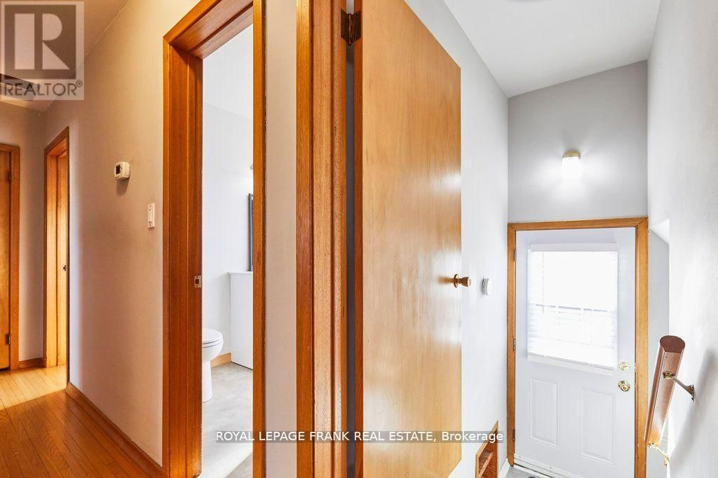 68 GATINEAU STREET Image 19
