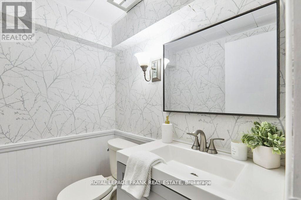 68 GATINEAU STREET Image 24