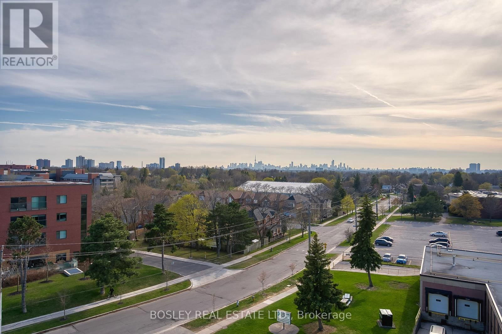 326 - 60 FAIRFAX CRESCENT Image 21