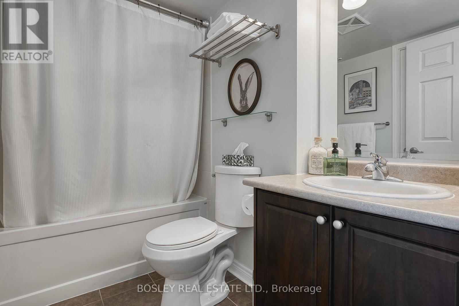 326 - 60 FAIRFAX CRESCENT Image 5