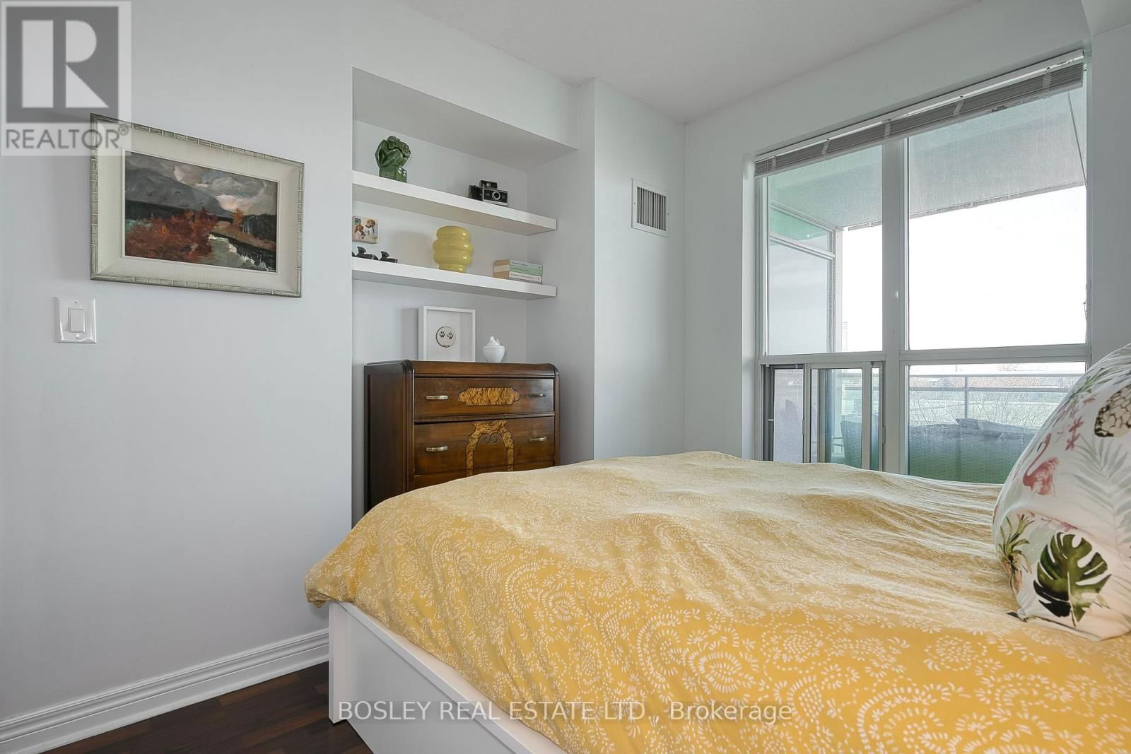 326 - 60 FAIRFAX CRESCENT Image 8