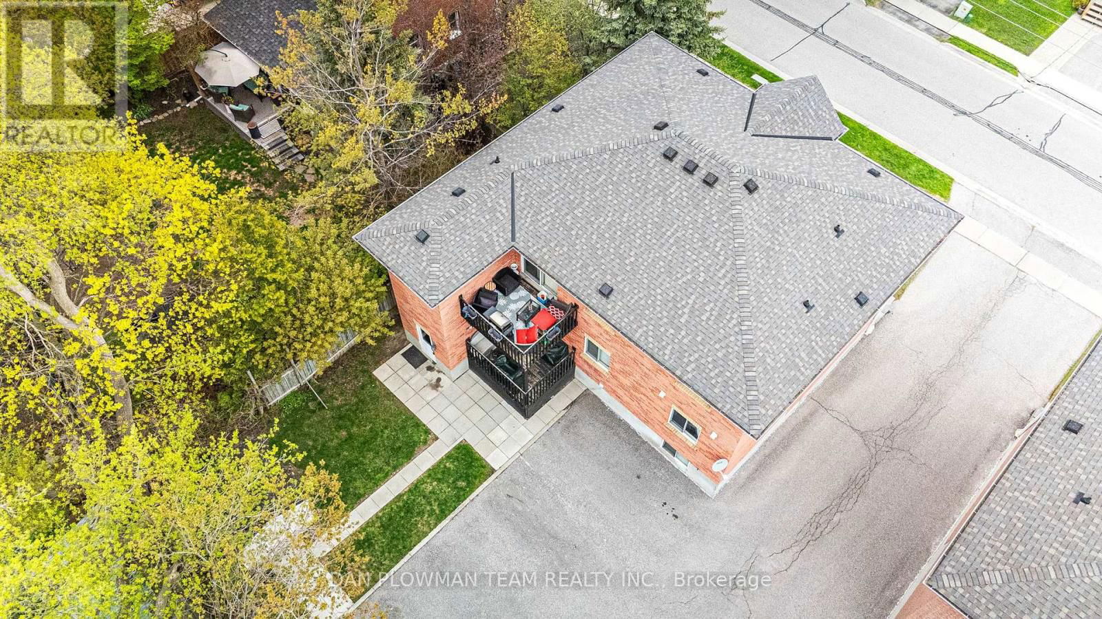 176 NASSAU STREET Image 8