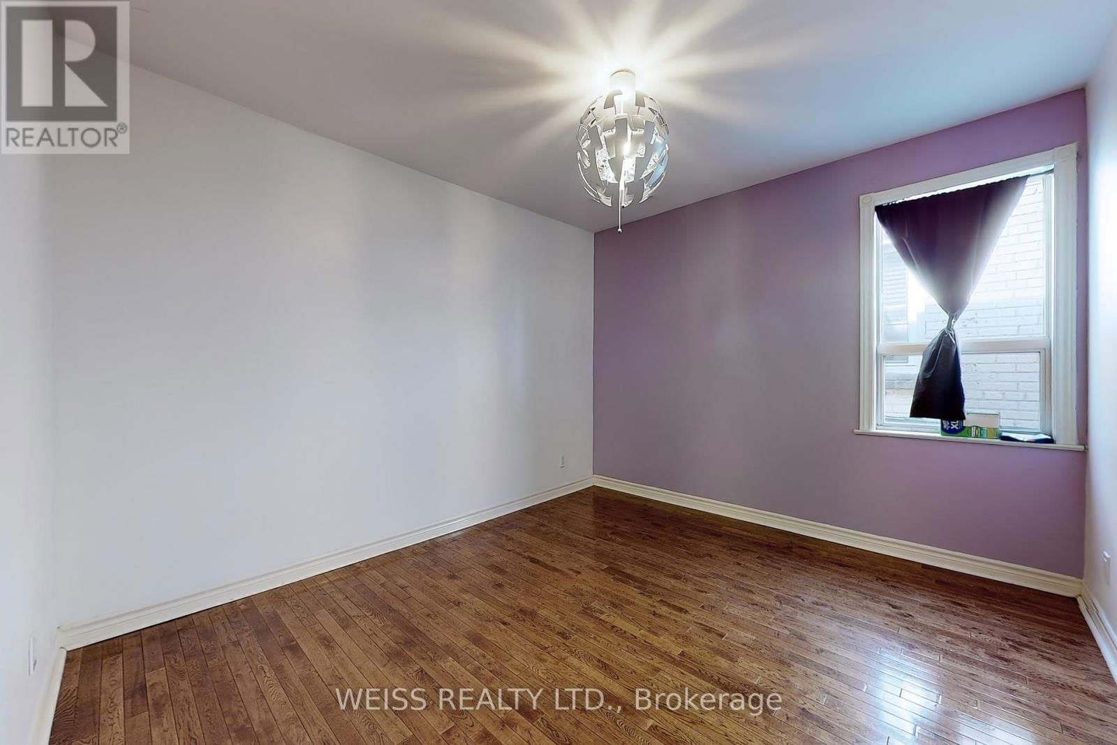 Upper - 2468 DANFORTH AVENUE Image 10
