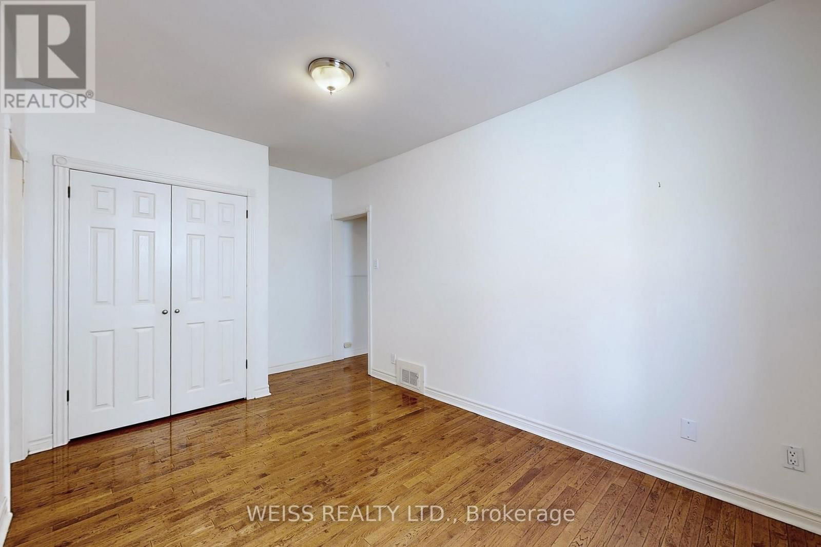 Upper - 2468 DANFORTH AVENUE Image 14