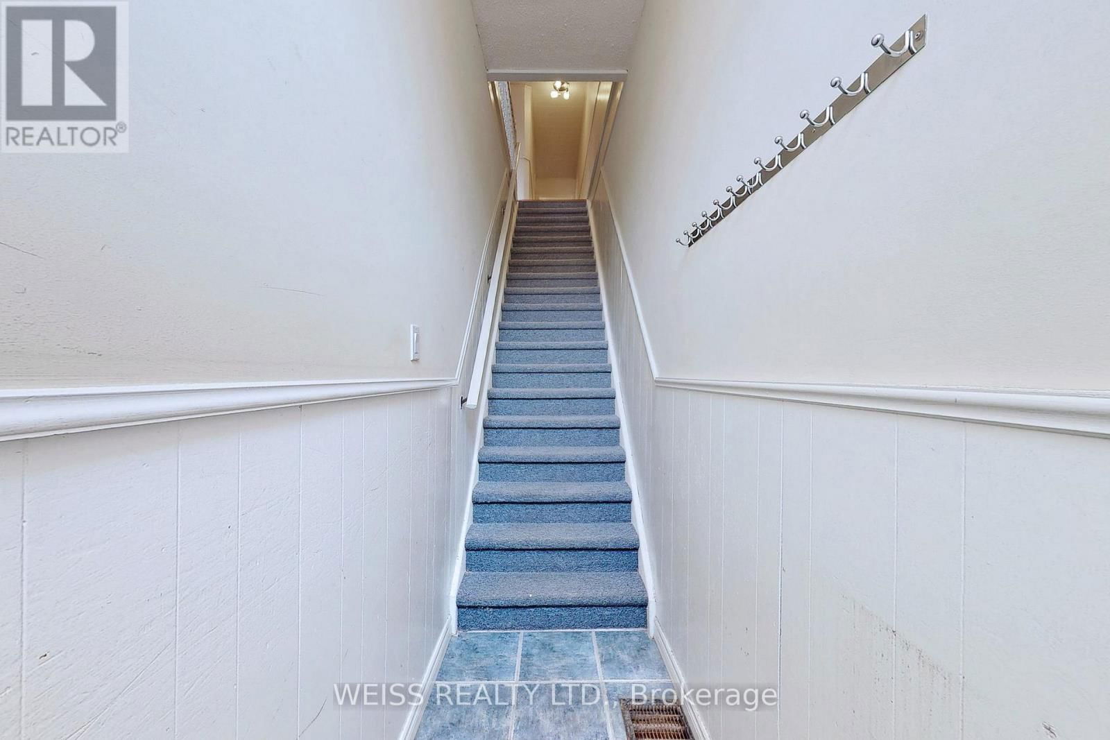 Upper - 2468 DANFORTH AVENUE Image 3