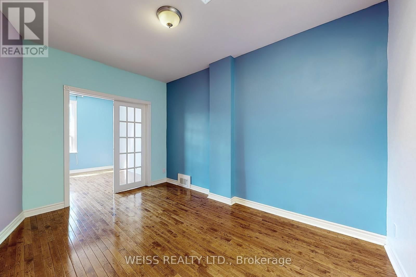 Upper - 2468 DANFORTH AVENUE Image 7