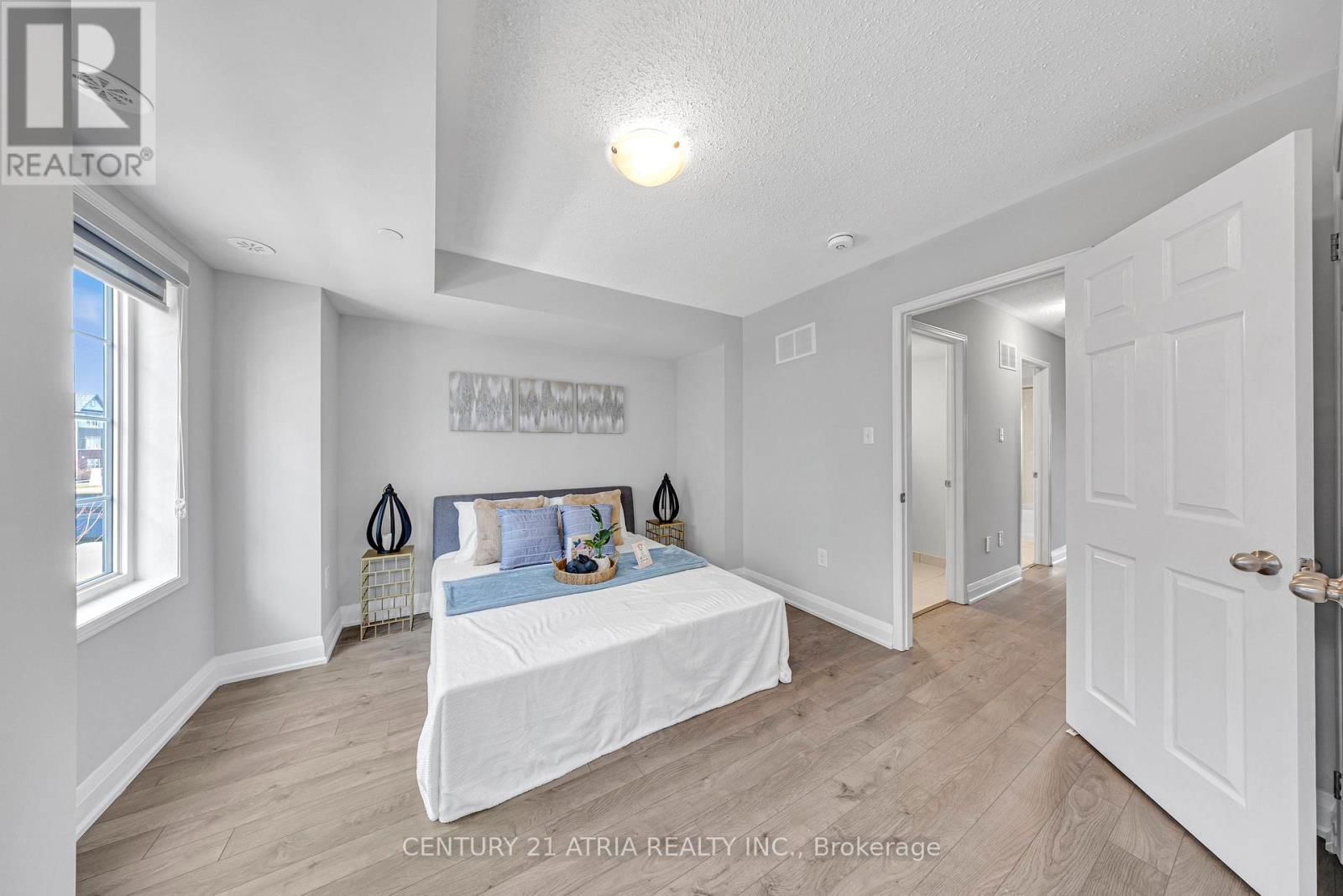 2502 ROSEDROP PATH Image 18