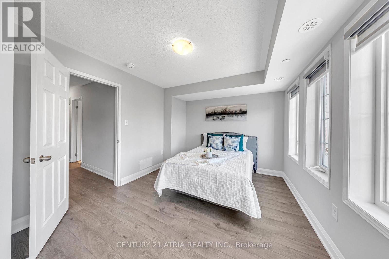 2502 ROSEDROP PATH Image 22