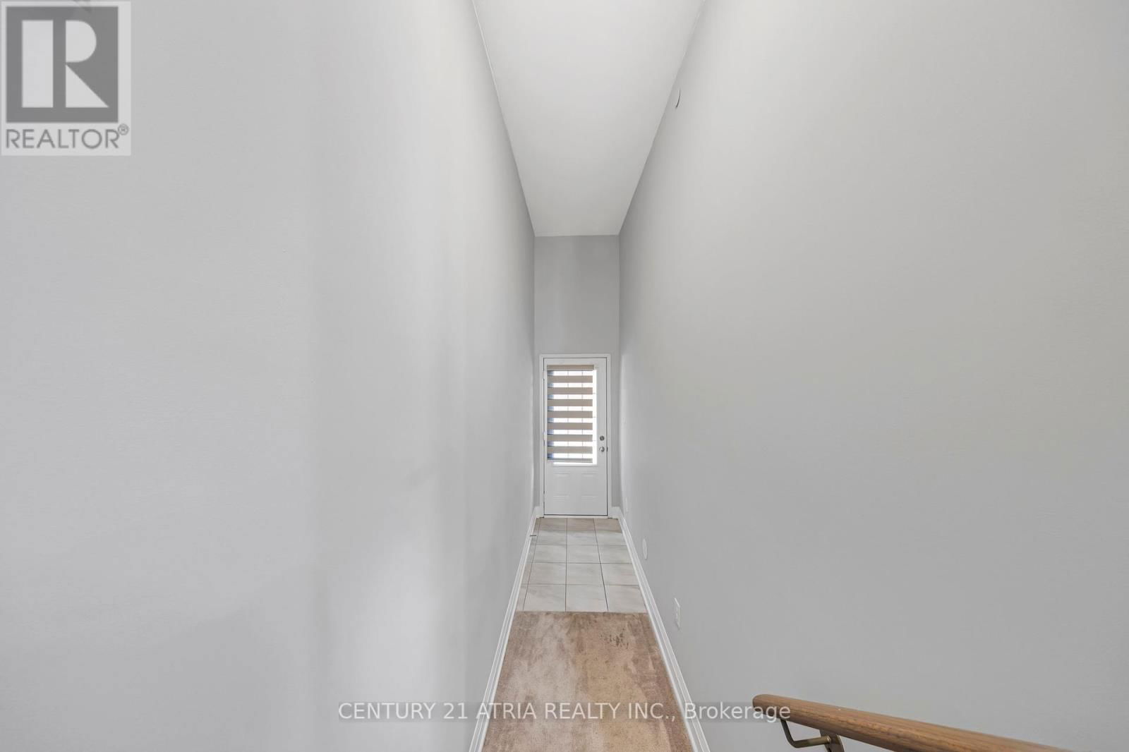 2502 ROSEDROP PATH Image 31
