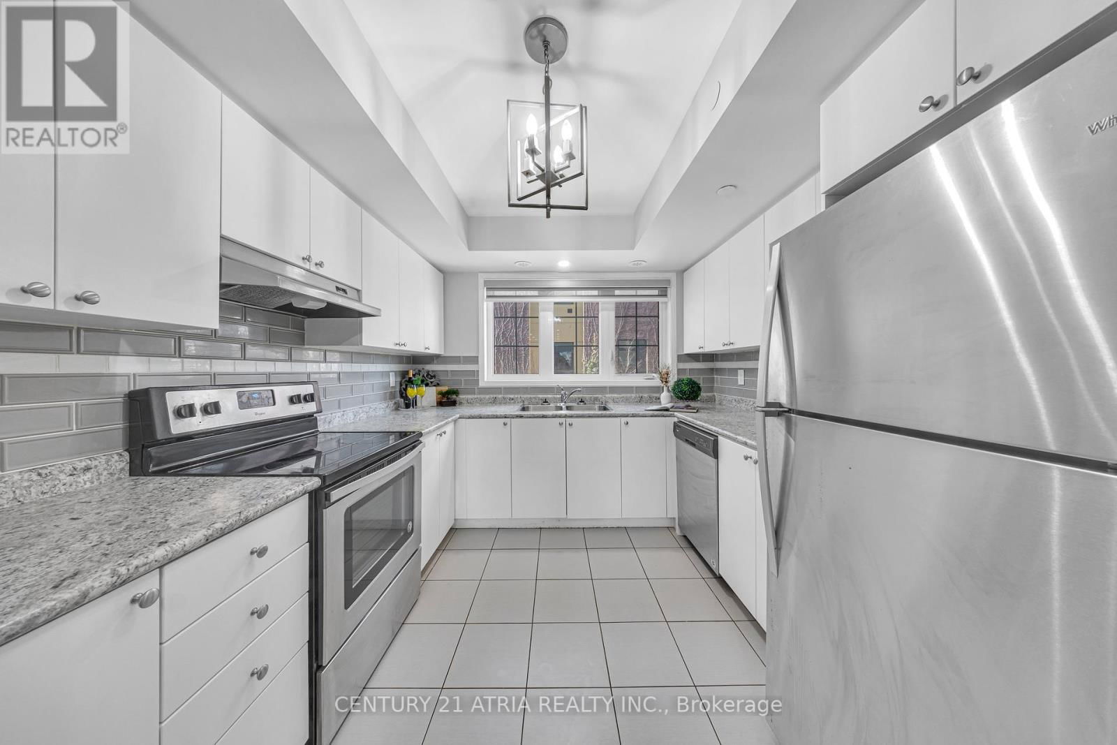 2502 ROSEDROP PATH Image 7