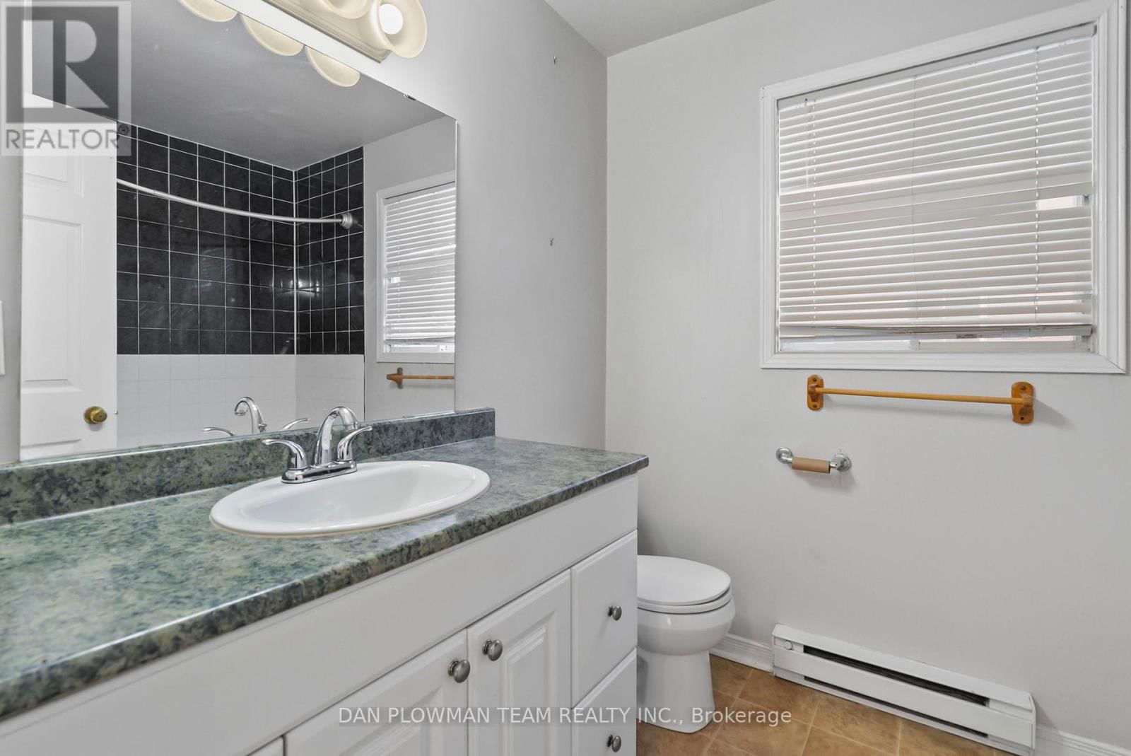 176/180 NASSAU STREET Image 36