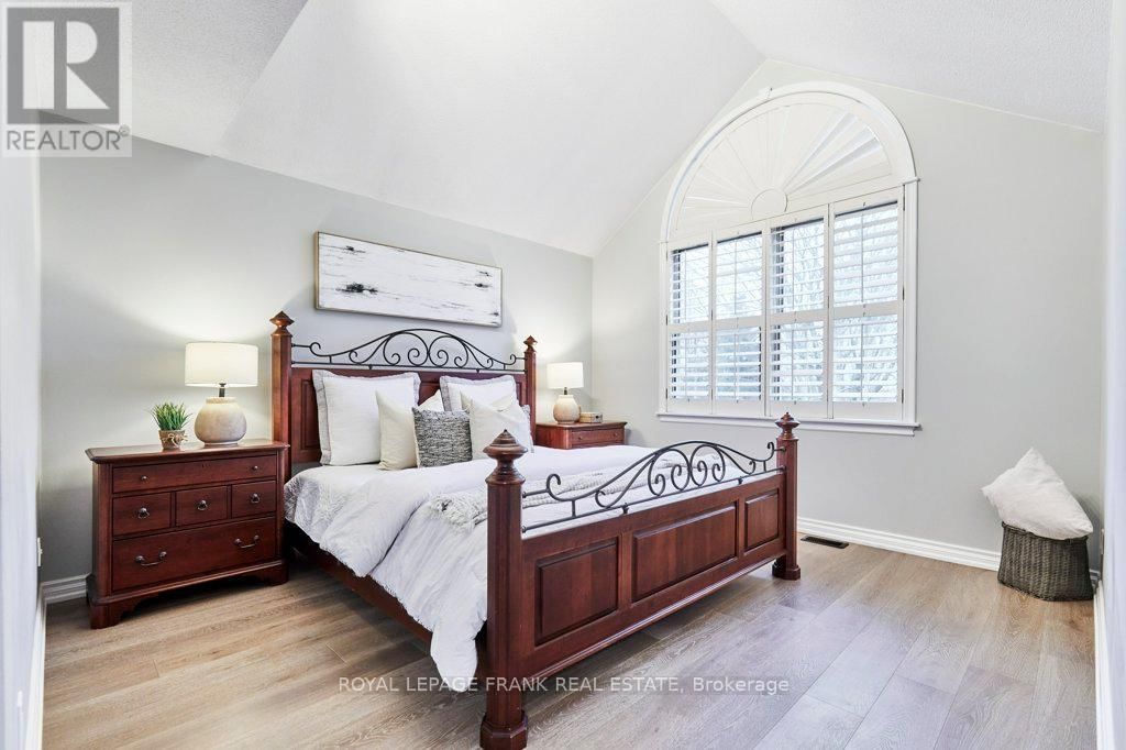 1645 ACORN LANE Image 36