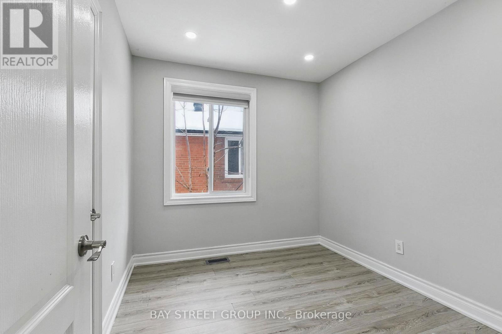 9 MILLMERE DRIVE Image 29