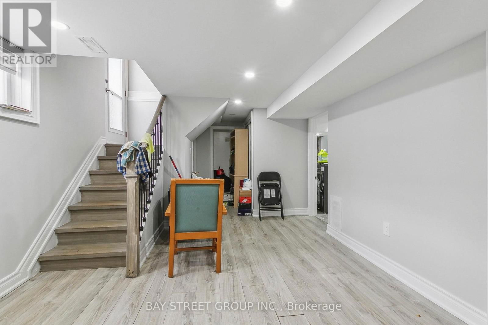 9 MILLMERE DRIVE Image 32