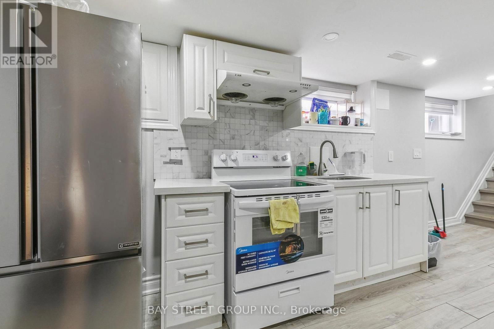 9 MILLMERE DRIVE Image 38