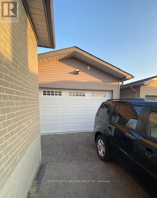 631 SHAKESPEARE AVENUE Image 4