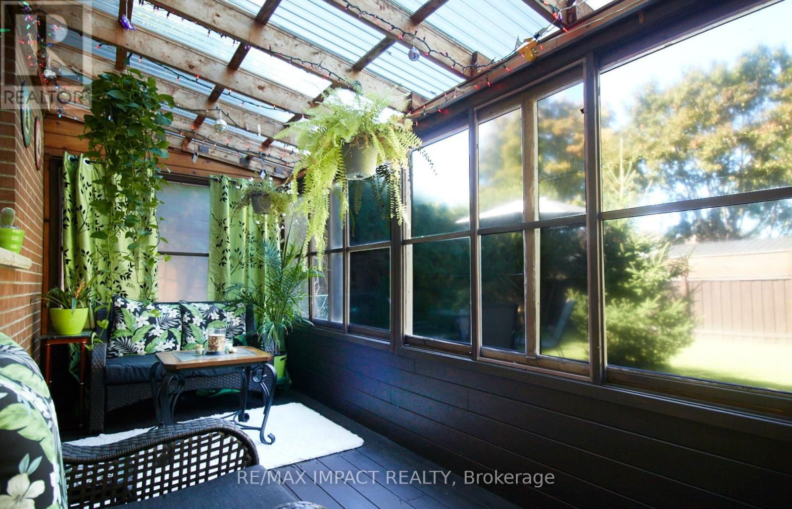 214 MARIGOLD AVENUE Image 11