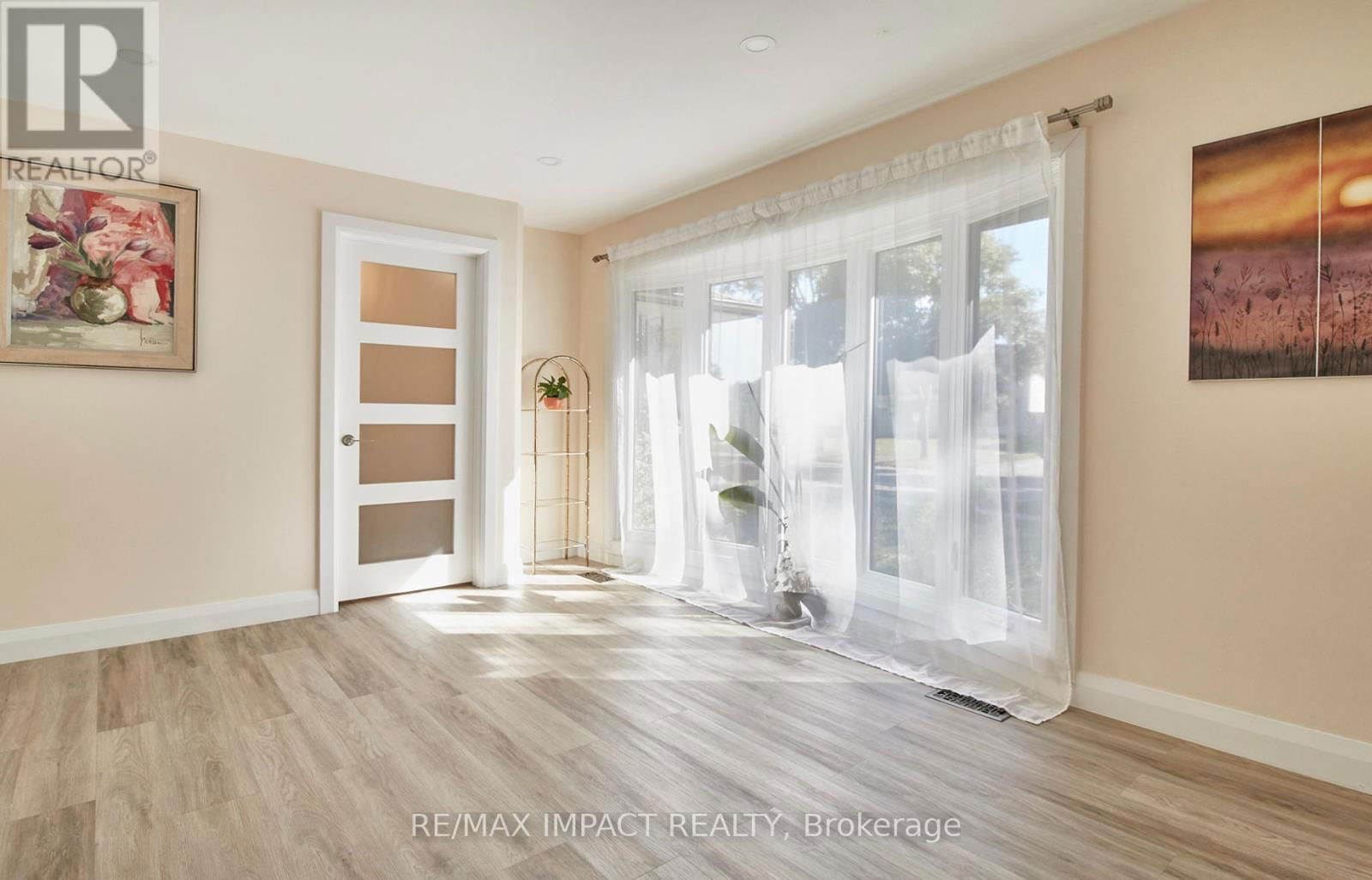 214 MARIGOLD AVENUE Image 20