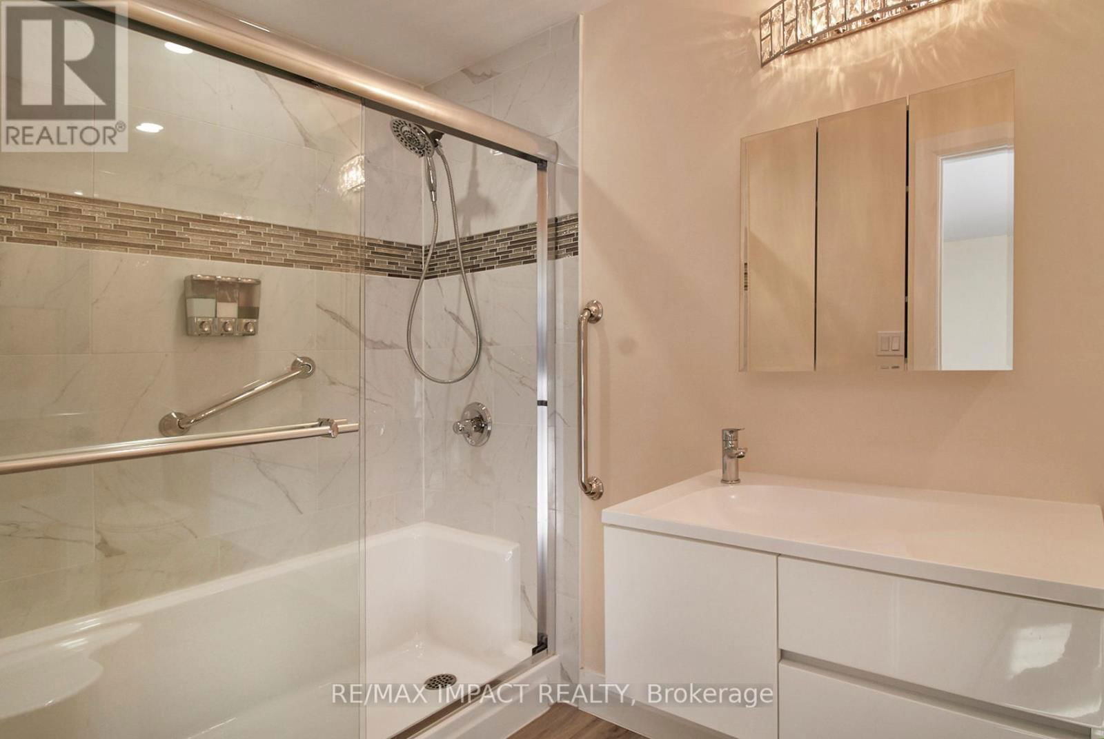 214 MARIGOLD AVENUE Image 21