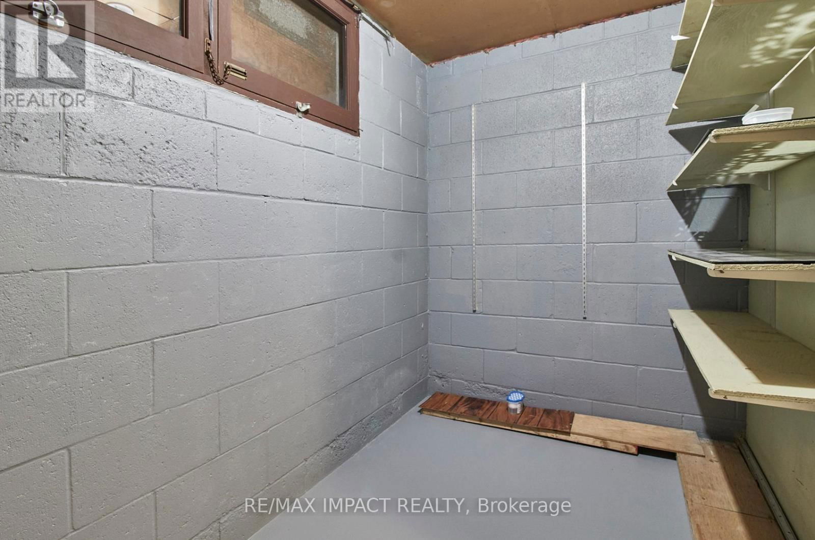 214 MARIGOLD AVENUE Image 34