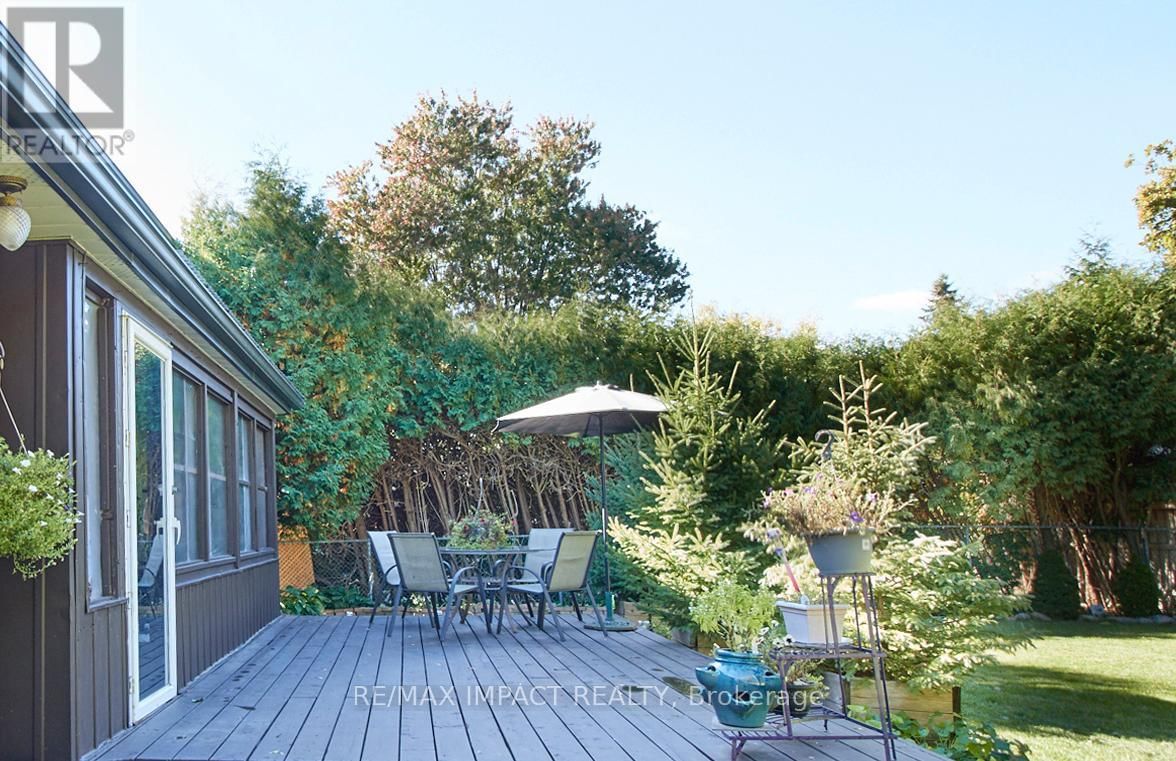 214 MARIGOLD AVENUE Image 37