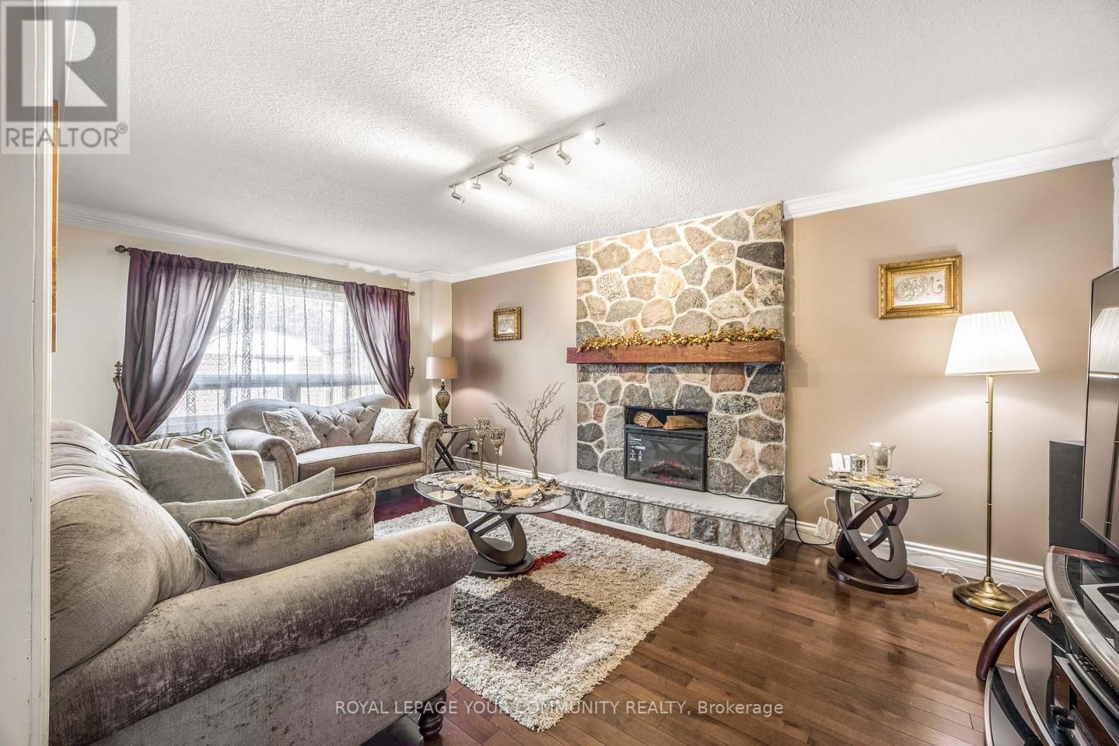 261 HOOVER DRIVE WEST Image 5