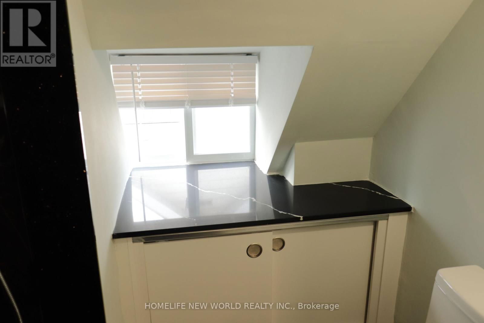 Unit 1 - 291 EULALIE AVENUE Image 23
