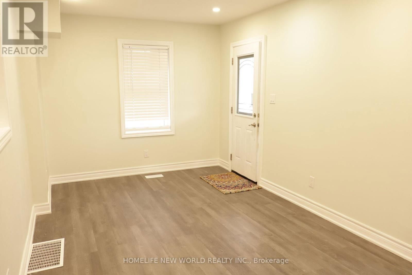Unit 1 - 291 EULALIE AVENUE Image 4